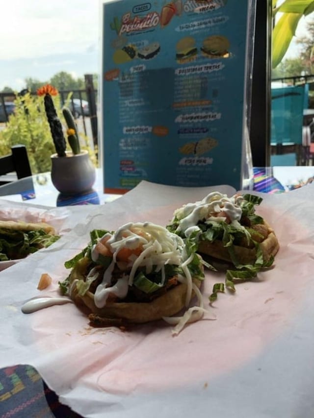 Sopes.